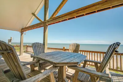 Image de Beachfront Gilchrist Getaway, Steps to the sand!