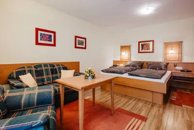 Image de Cozy one-room apartment with balcony