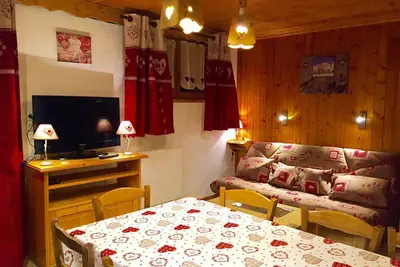 Image de Charmant 3 pièces, 6 personnes, Sud, près télésiège, WiFi, animaux Ok, parking, Valloire