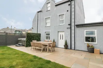 Image de Fishermans Cottage, pet friendly, with hot tub in Malltraeth