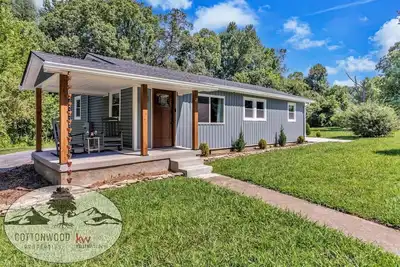 Image de Bear Walk Cottage - Near Dt Black Mountain