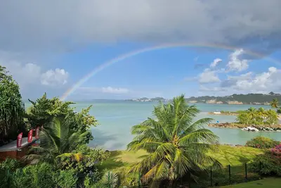 Image de Location de vacances vue sur mer et accès direct plages ( 2 minutes à pied)