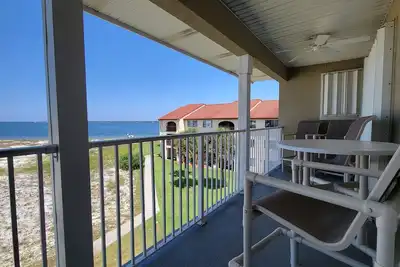 Image de Beautiful views of the Intracoastal Waterway in this 3 bd, 2. 5 bth condo!