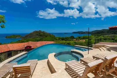 Image de Spectacular Ocean Views, Breathtaking Sunsets!