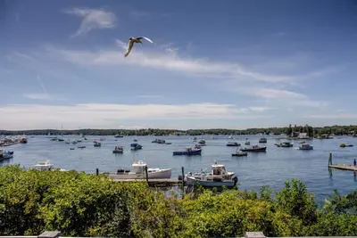 Image de You and Your Dog Will Love This Boothbay Harbor Cottage