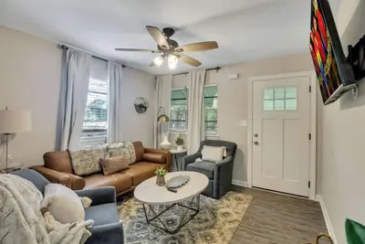 Image de Ath - Hiram - 2br - Pet Friendly - Fenced (oak)