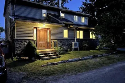 Image de Cheerful 2-bedroom Waterfront Cottage