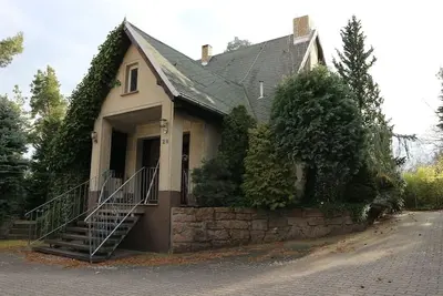 Image de Villa mit Pool zum Träumen und Genießen