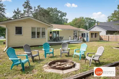 Image de Leisure Cottage - Minutes from the Beach