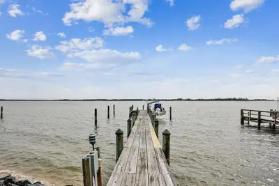 Image de Minutes from Downtown Easton and St. Michaels | Private Dock | Kayak | Pet Frien