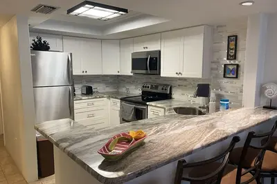 Image de Great Oceanviews from Every Room! 2-Bedroom, 2-Bath Condo Directly on the Beach
