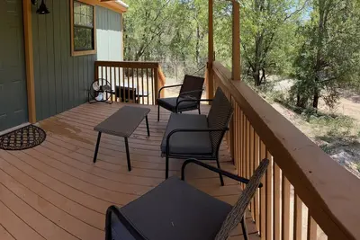 Image de Traveler Creek Inn nestled in the woods