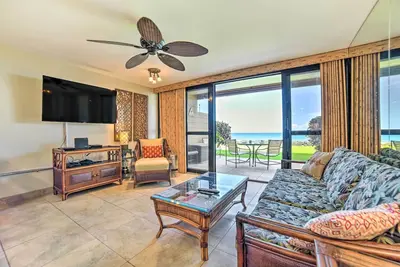 Image de Beachfront Condo: Sunset Views & Pool Access!