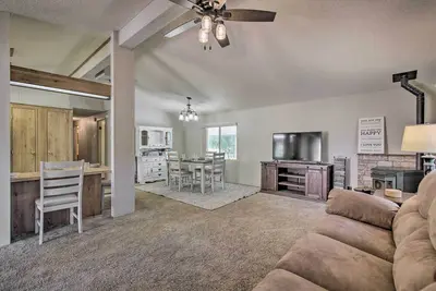 Image de Family-Friendly Home ~ 1 Mi to Kern River!