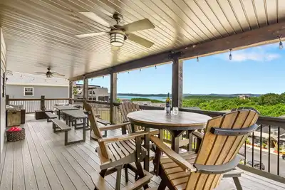 Image de Private Putting Green, Firepit, Hot Tub, Free Daily Tickets, Views, Community Indoor Pool!