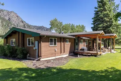 Image de Quigley Brewster Creek Cabin - The views are Amazing!