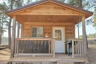 Image de Cute Camping Cabin in Custer - #16