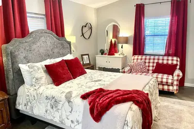 Image de Muleshoe Room in Red Oak Lodge @ Towering Oaks b&b