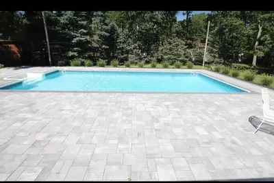 Image de Perfect summer getaway in Hampton Bays.