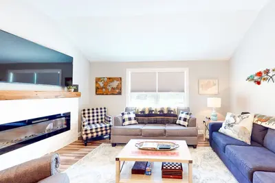 Image de Delightful oasis near lakes, hiking, skiing & town with high-speed WiFi