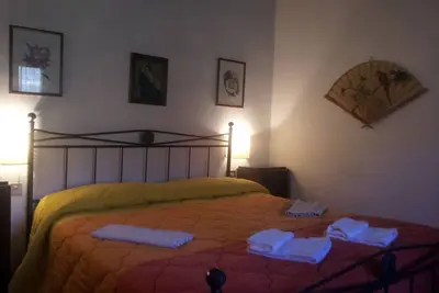 Image de Charmant appartement de deux pièces de style rustique toscan
