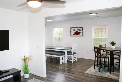 Image de Close to U of A, Down&Uptown - 3 Bedroom