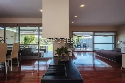 Image de Luxury Property overlooking the 13th Fairway