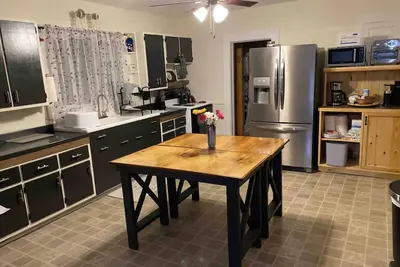 Image de Finger Lakes Escape: Spacious 5-Bedroom Retreat in Canandaigua
