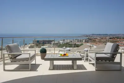Image de Luxurious apartment with seaviews in El Higueron by Costarentals - Ref 121