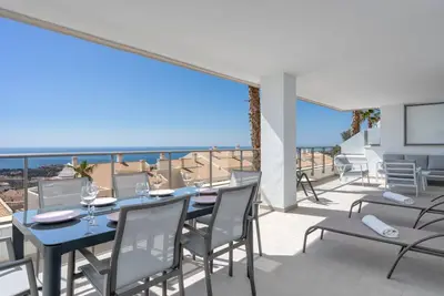 Image de Luxurious apartment in Benalmadena by Costarentals - Ref 35