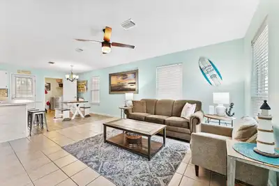 Image de 17214 Front Beach Rd T28 | 2 Bed, 2 Bath
