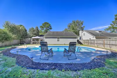 Image de Pet-Friendly Jacksonville Home w/ Fenced Yard