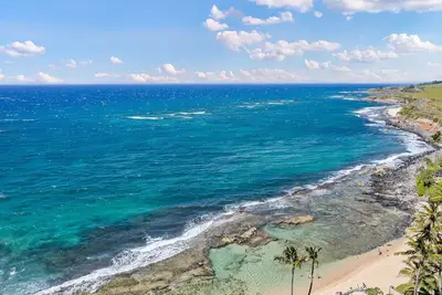 Image de Kuau Hale Makai- North Shore Maui - Steps to the beach!