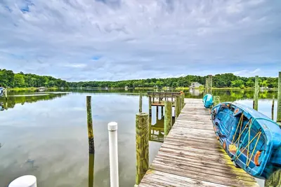 Image de Relaxing Riverfront Cottage w\/ Boat Dock!