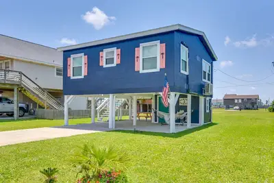 Image de 1 Mi to Shore: Bright Jamaica Beach Getaway!