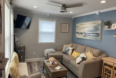 Newly built condo 1 block from beach - great getaway.