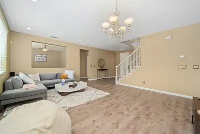 Image de 4-Bedroom with Perfect Offices and Board Games