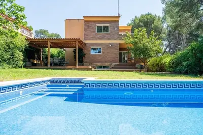 Image de Global Boscos avec piscine privée