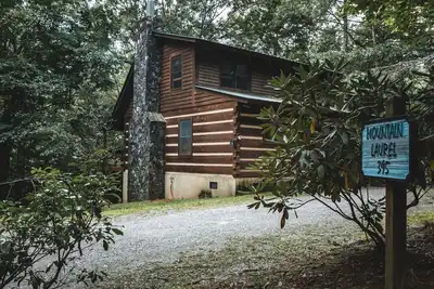 Image de Near Boone | Mountain Laurel Cabin | Firewood | Privacy