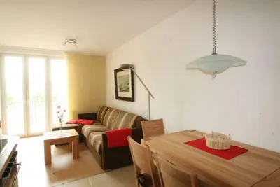 Image de Friendly furnished apartment with south-facing balcony, only a few minutes to the beach