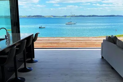 Image de Beachfront Luxury Villa  - Seascape Bay of Islands - Spa Pool, Infinty Views