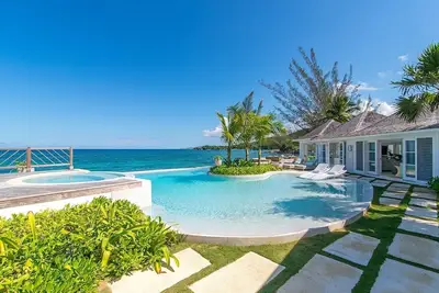 Image de Tradewinds on the Sea in Montego Bay by Personal Villa - A Wondrous Place