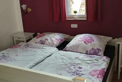 Image de Lovingly renovated vacation home in the heart of Lösnich