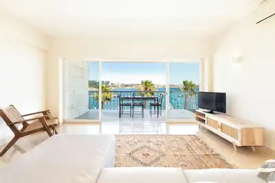 Image de Appartement 'Cascais Bay Terrace Iv' avec vue sur la mer & Wi-Fi