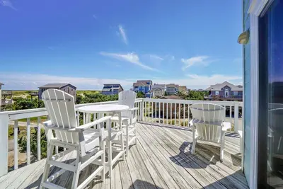 Image de Summer Savings - Oceanview Home with Pool, Hot Tub, and Nearby Beach Access