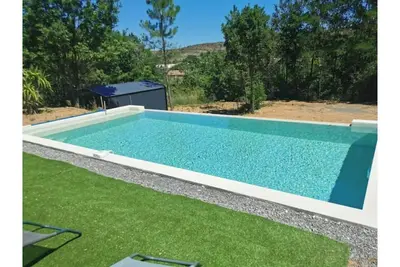 Image de Gîte neuf labellisé 3* dans propriété avec piscine
