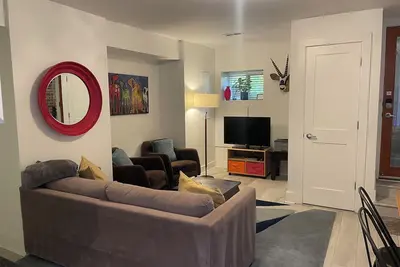 Image de Charming 2bd/1ba in Hip Area - Near Metro