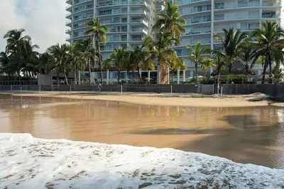 Image de 2br condo right on the beach - Zona Dorada