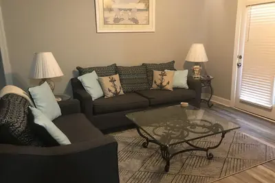 Image de 2 Br\/ 2ba Condo1 King \/2 Full beds Sleeps 6 close to Owa & Foley Tourism Complex