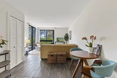 Image de 1-bedroom condo across from Kahana Beach